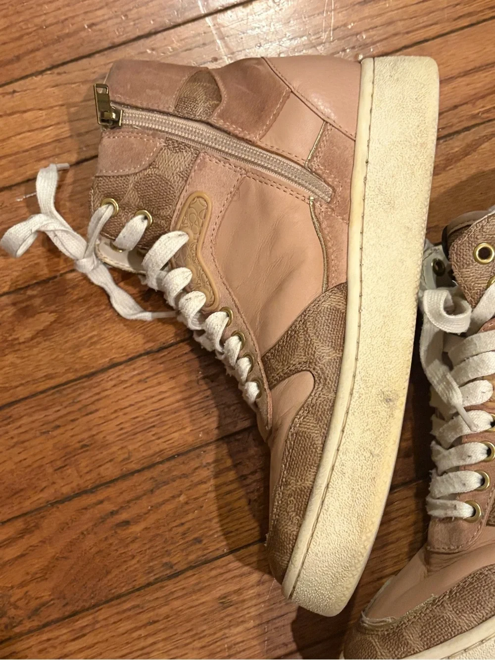 COACH Women's Size 7.5 High Top Sneaker Mushroom Oat Pink Color